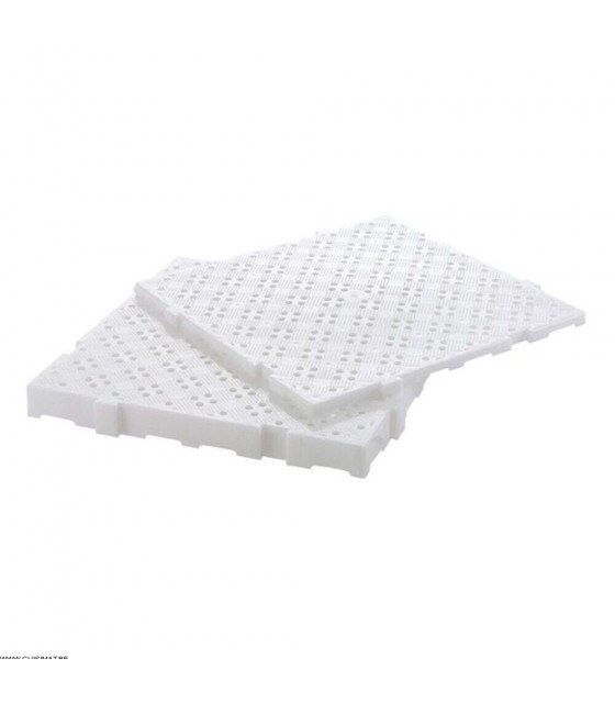 CAILLEBOTIS 50X50CM EPAISSEUR 22MM GILAC dans CANIVEAU