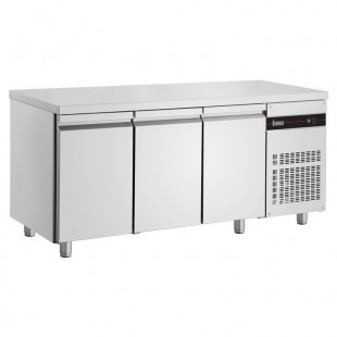 TABLE REFRIGEREE GASTRONORME - 3 PORTES - DESSUS INOX - FROID VENTILE 0 A +10°C dans TABLES REFRIGEREES