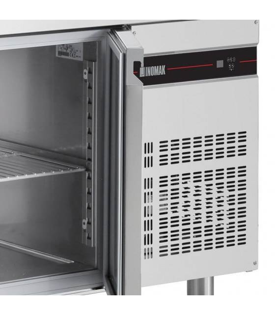 TABLE REFRIGEREE GASTRONORME - 3 PORTES - DESSUS INOX - FROID VENTILE 0 A +10°C dans TABLES REFRIGEREES