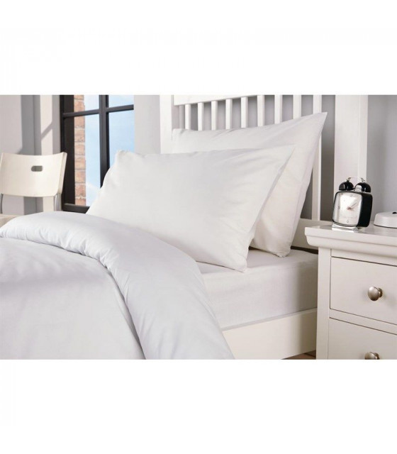 TAIES D'OREILLER BLANCHES LOT DE 2 MITRE ESSENTIALS dans CHAMBRE