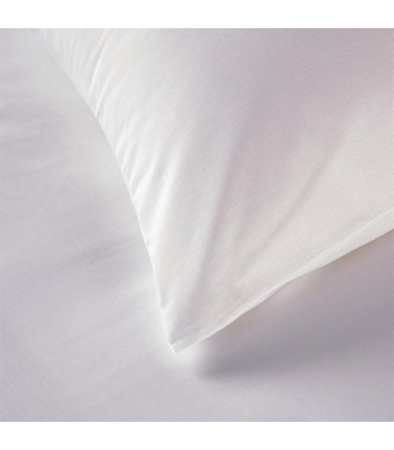 TAIES D'OREILLER BLANCHES LOT DE 2 MITRE ESSENTIALS dans CHAMBRE