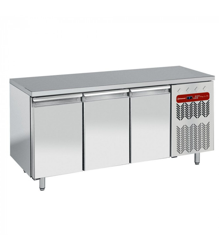 TABLE FRIGORIFIQUE VENTILEE 3 PORTES EN 600X400 DIAMOND dans TABLES REFRIGEREES