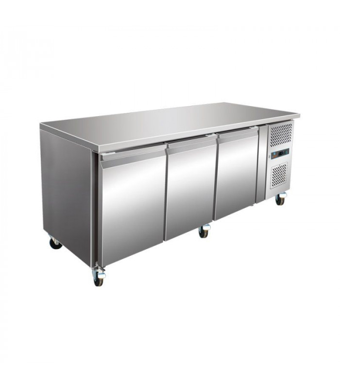 TABLE PATISSERIE 3 PORTES 600X400 DESSUS INOX AMATIS dans TABLES REFRIGEREES